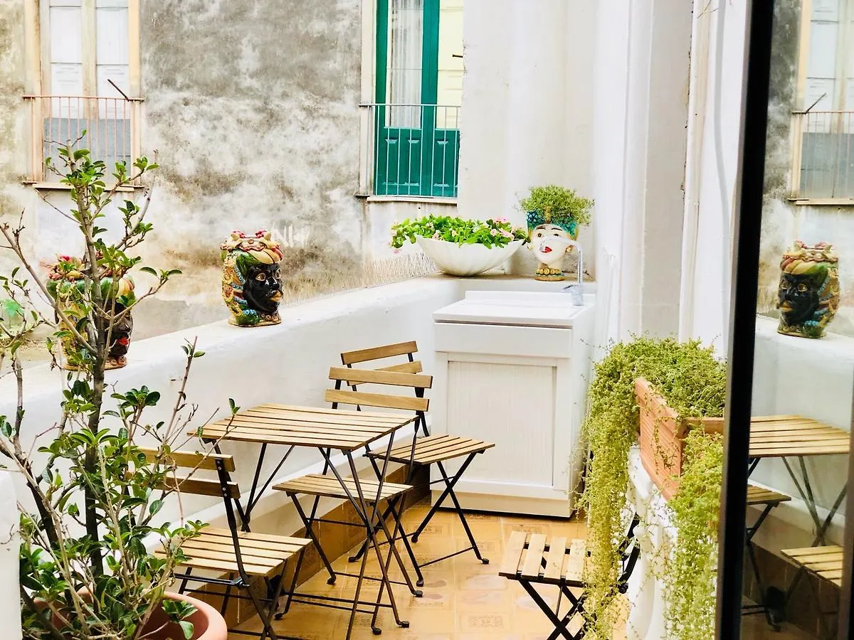 I Lumi Acomodação com café da manhã Catânia